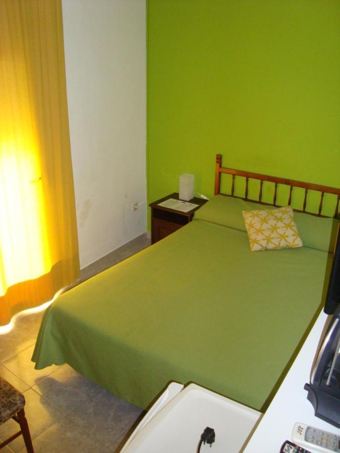 Hostal Duran Алора Екстериор снимка