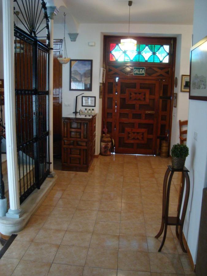 Hostal Duran Алора Екстериор снимка