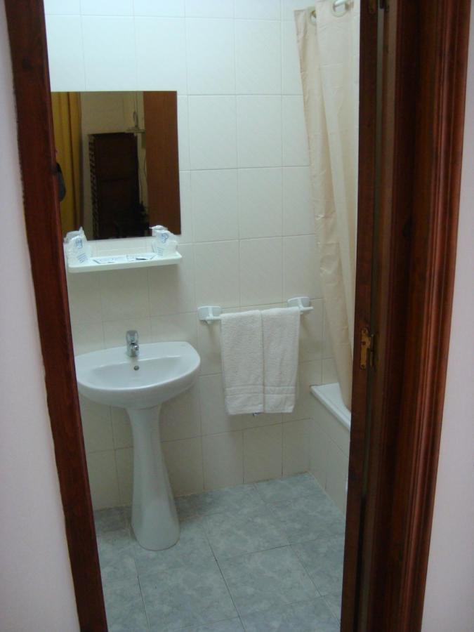 Hostal Duran Алора Екстериор снимка